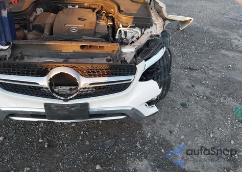 2019 Mercedes-Benz Glc 300 Coupe 4Matic z USA, uszkodzony, nr VIN WDC0J4KB9KF512692